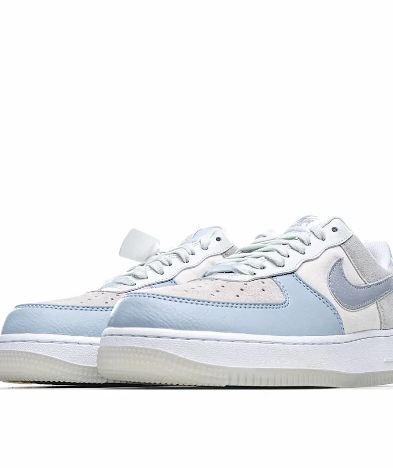 Nike Air Force 1 Low Low Top Light Blue