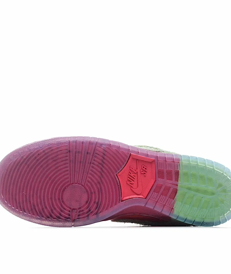 Nike SB Dunk Low pro QS Low Top Sneakers