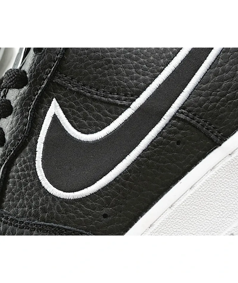 Nike Air Force 1 Black & White