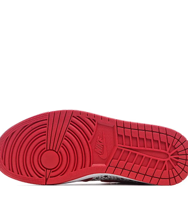Supreme x AirJordan Retro AJ1 high-top basketball shoes