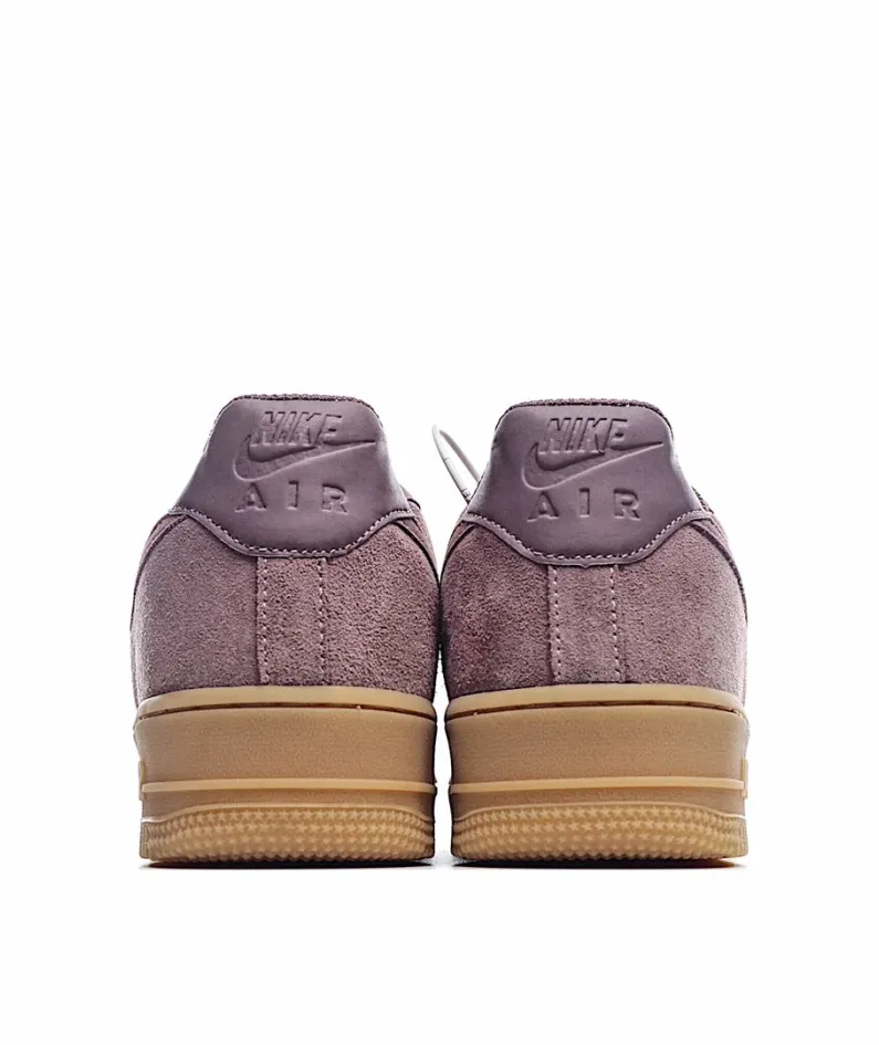 Nike Air Force 1 07 Low Top Sneakers Dark Pink