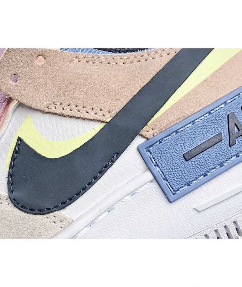 Nike WMNS Air Force 1 Shadow Low-Top Sneakers