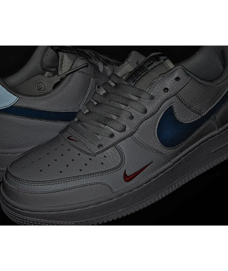 Nike Air Force 1 Sneakers