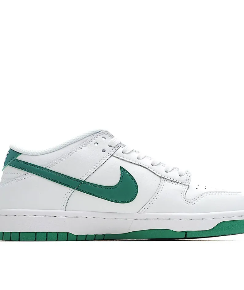 Nike Dunk SB Low Pro Low Top Sneakers