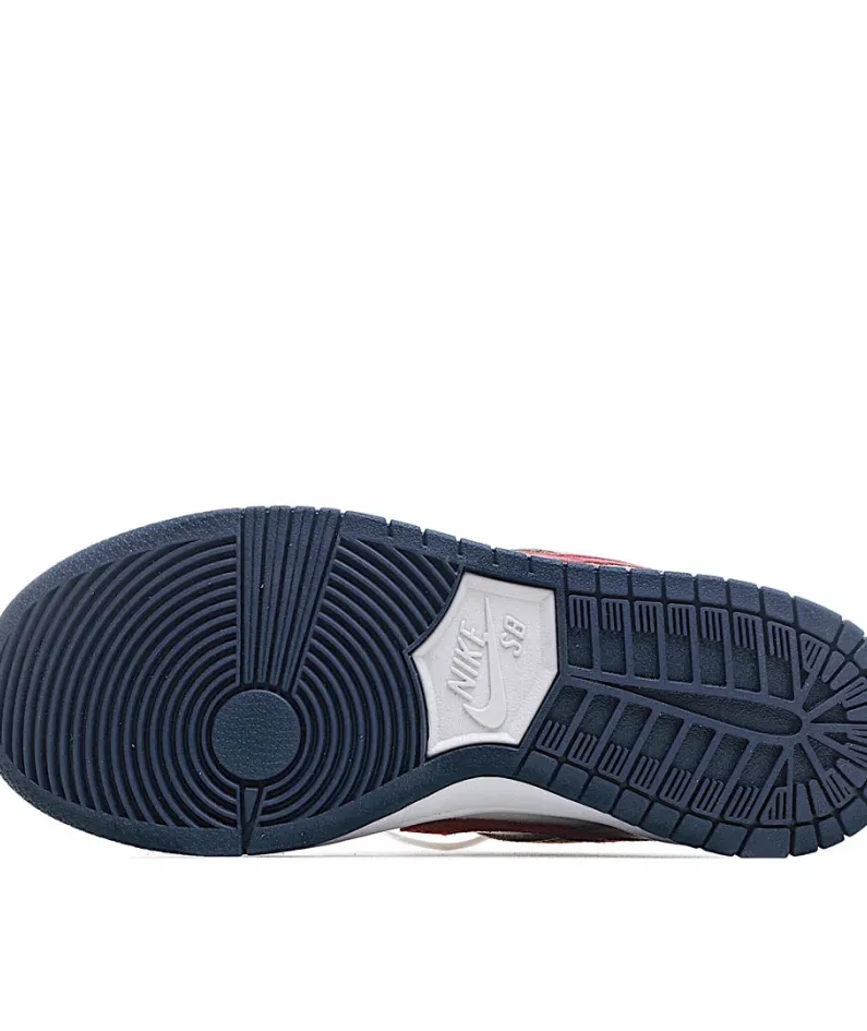 Nike SB Dunk Low Pro Low Top Sneakers