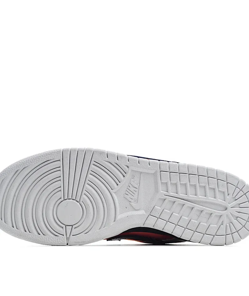 Nike SB Dunk Low Raygun 