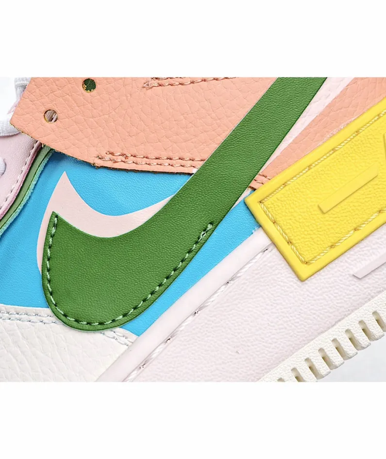 Nike WMNS Air Force 1 Shadow Low-Top Sneakers