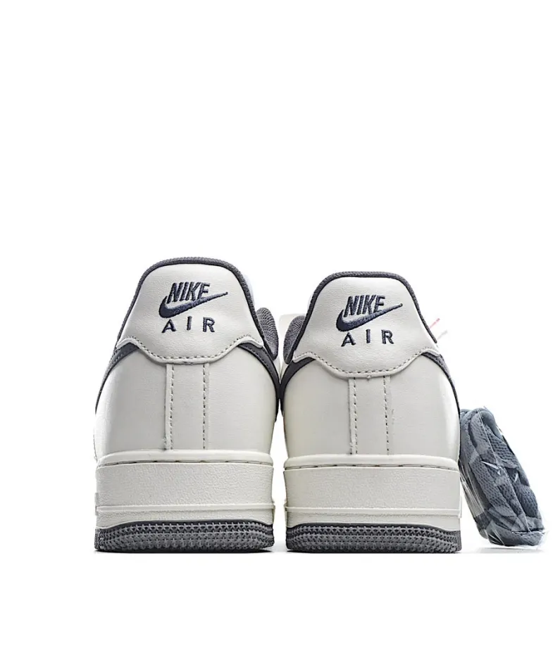 Nike Air Force1 07 Sneakers