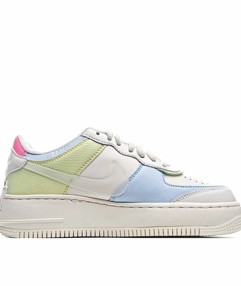 Nike WMNS Air Force 1 Shadow Sneakers