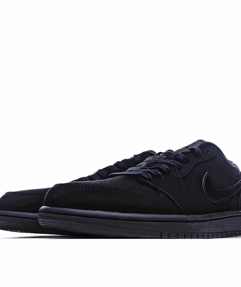 Air Jordan 1 Low 'Triple Black'