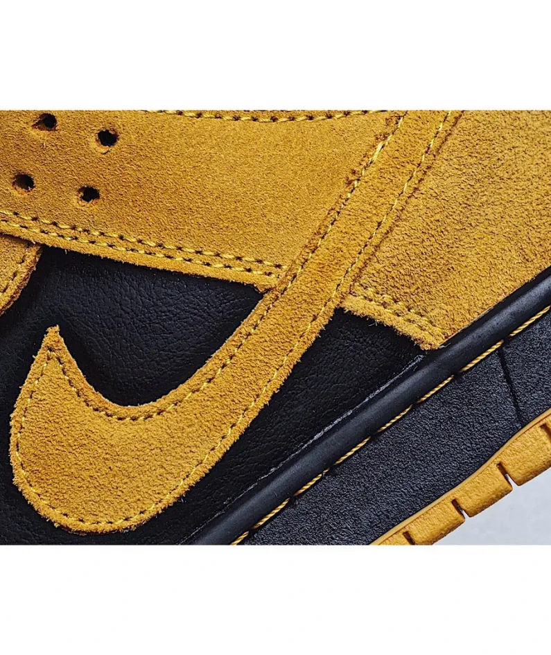 Nike Dunk Low Pro Low-Top Sneakers