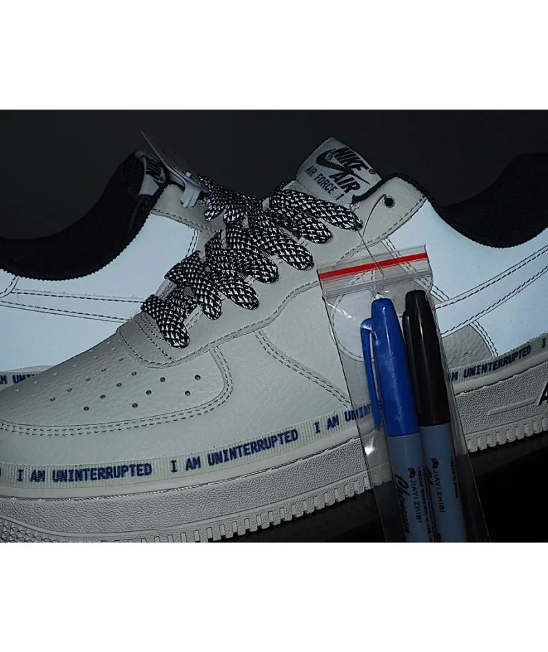 Nike UninterruptedNK Air Force 1 MORE THAN Low-Top Sneakers