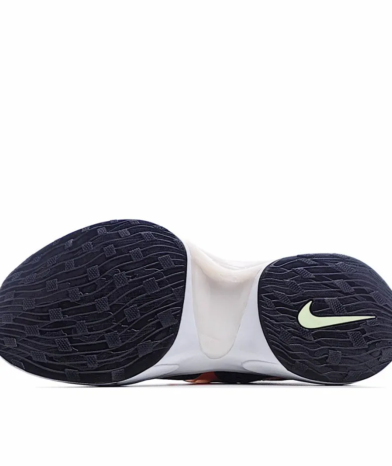 Nike CHANEL x Nike Signal DIMSIX Running Shoe