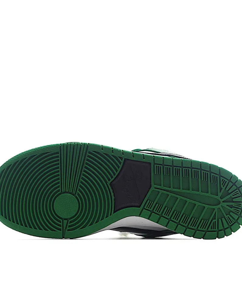 Nike SB Dunk Low Classic Green Low Top Sneakers
