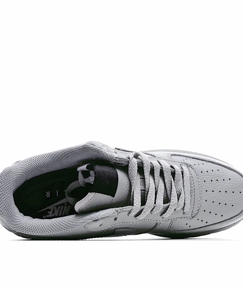 Nike Air Force 1 07 Low Low Top Sneakers