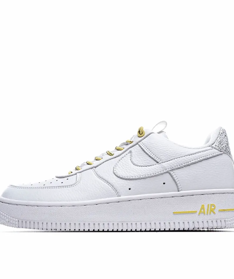 NIKE WMNS AIR FORCE 1 07 LX 