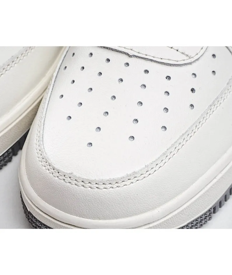 Nike Air Force1 07 Sneakers