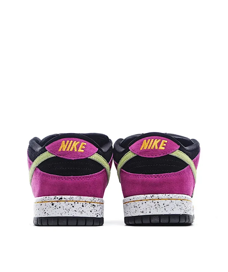 Nike Dunk SB Low SP Black Rose Low-Top Sneakers