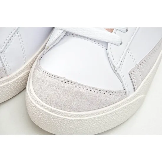 Nike Blazer Low Low-Top Sneakers