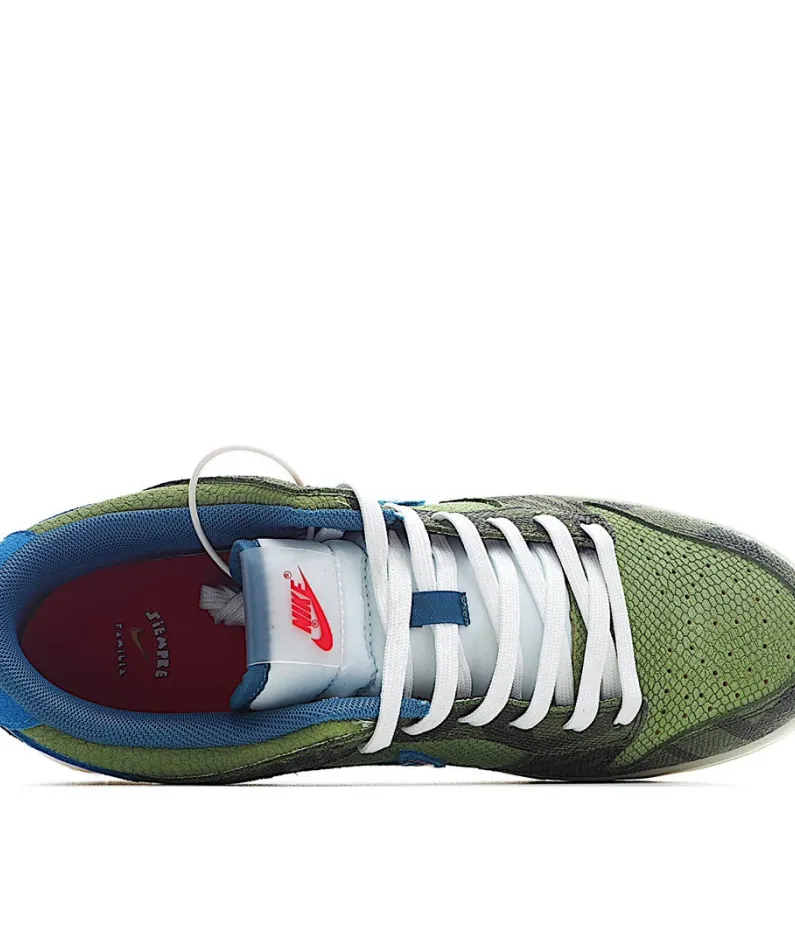 Nike Dunk Low Siempre Familia Low Top Blue