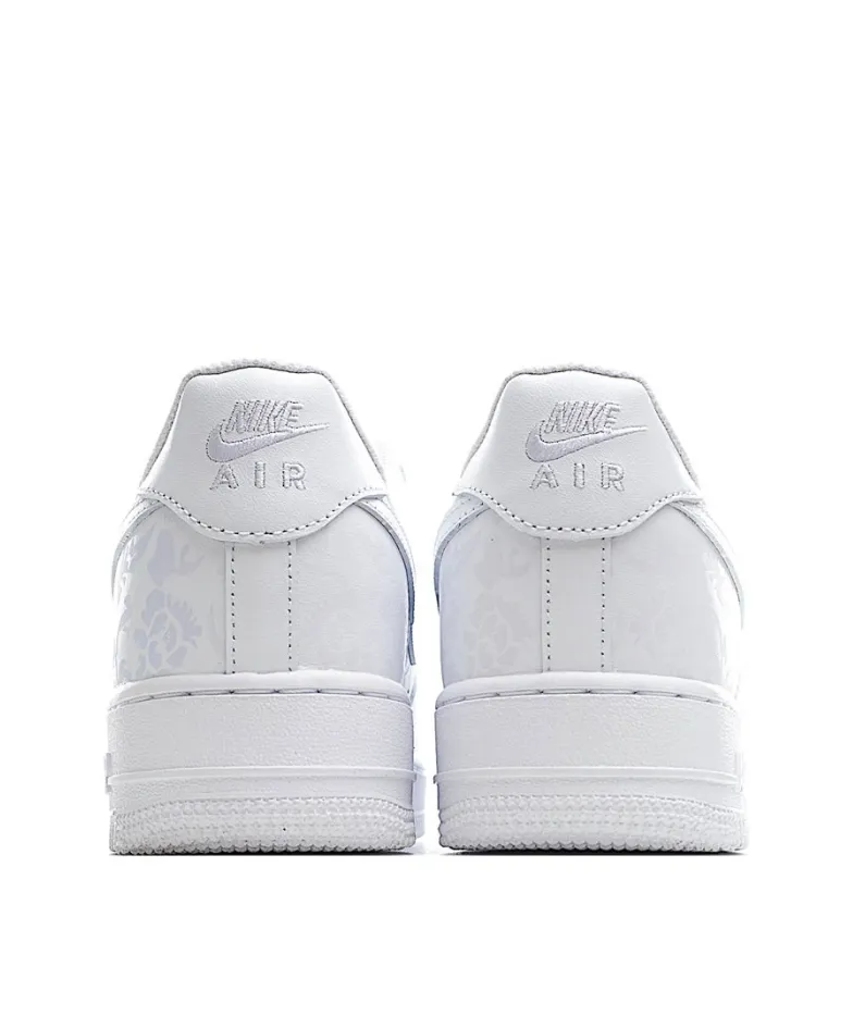 Nike Air Force 1 LV8  