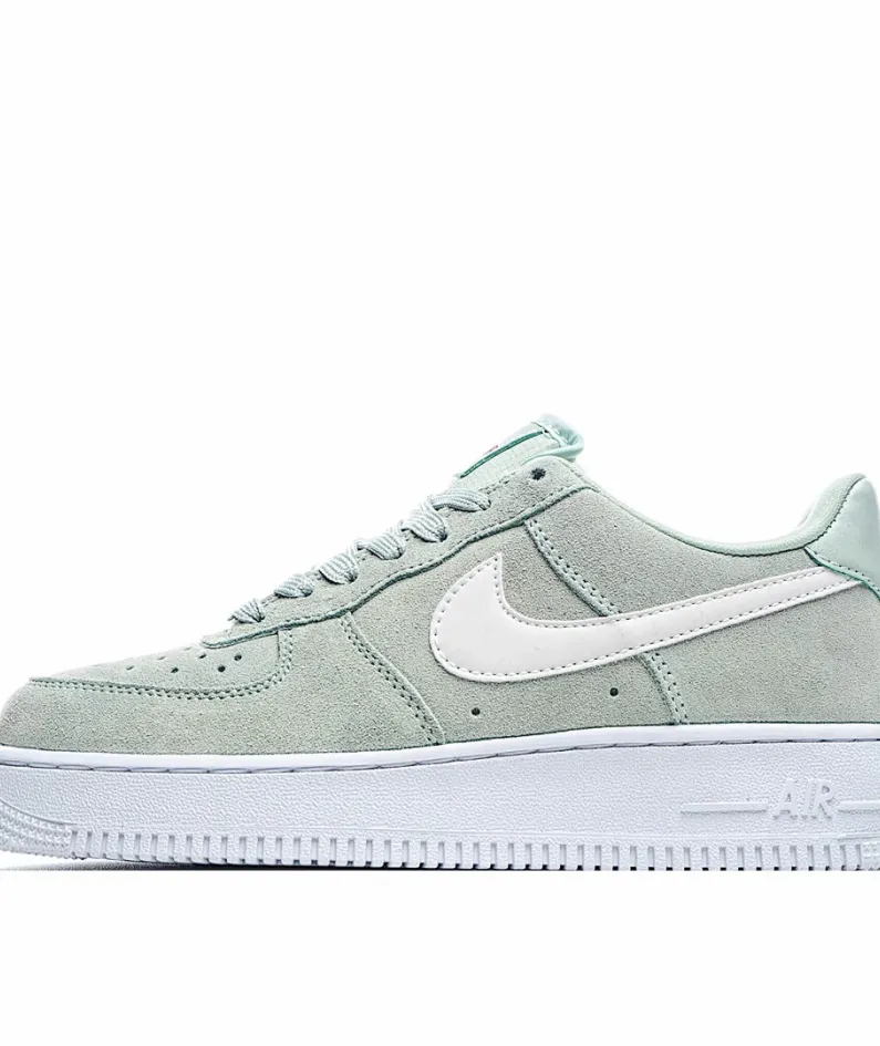 Nike Air Force 1 Low Low-Top Sneakers