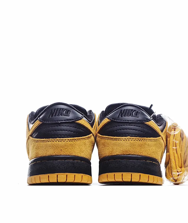 Nike Dunk Low Pro Low-Top Sneakers