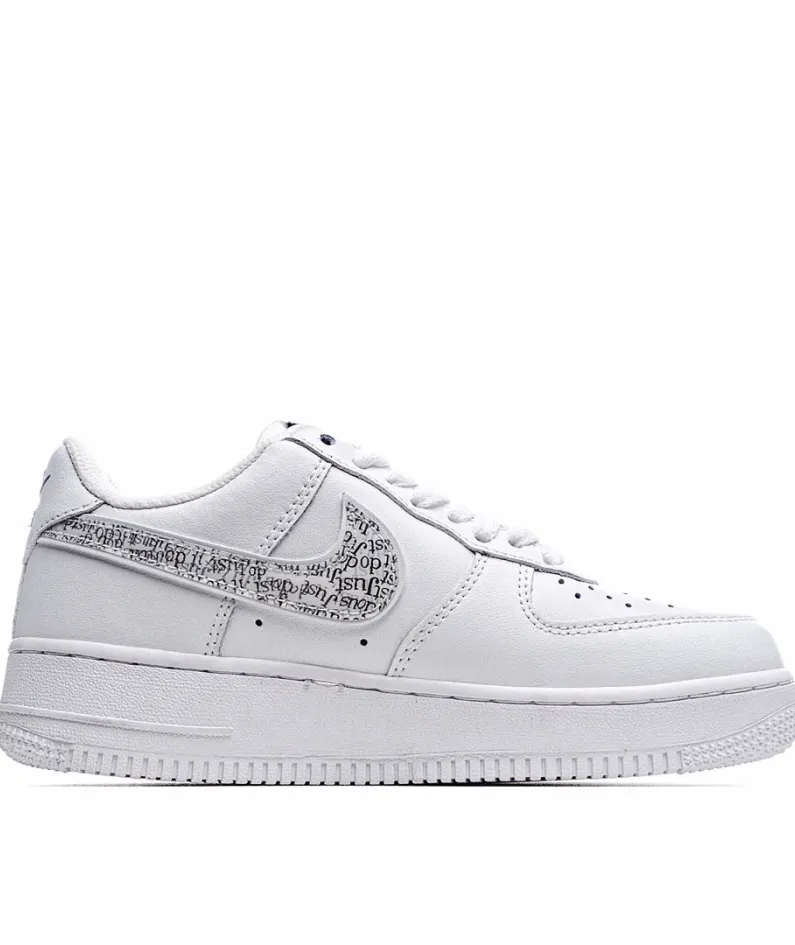 Nike Air Force 1 Low-Top Sneakers