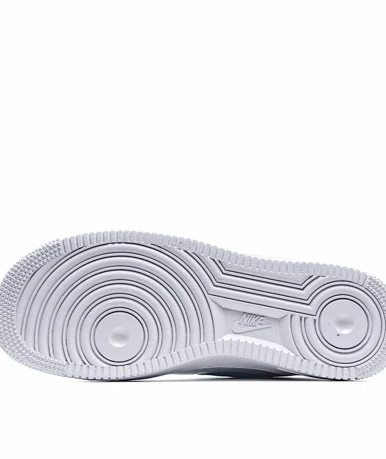 Nike Womens Air Force 1 07 SEWhite/Light Aqua Low Top Sneakers