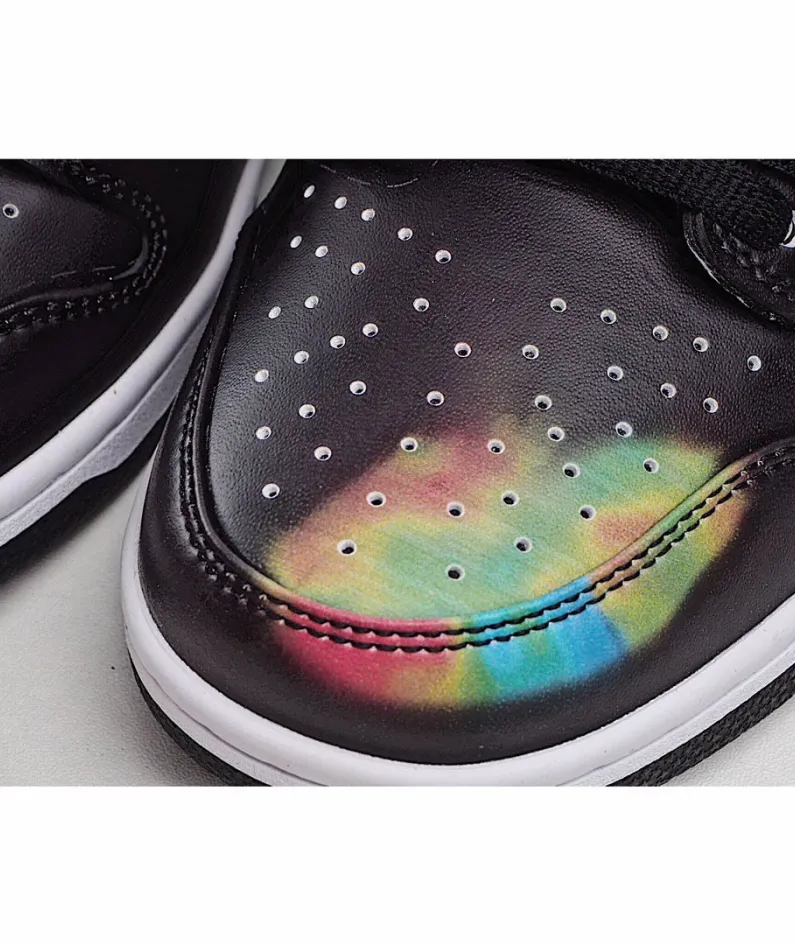 Civilist x Nike SB Dunk Low