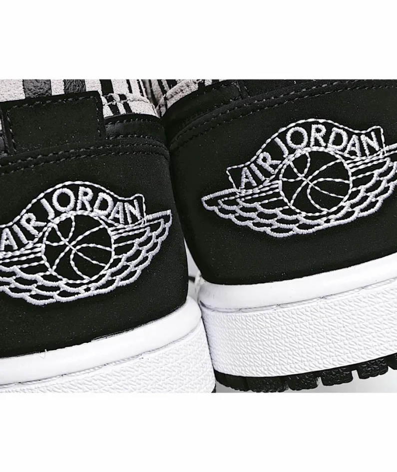 Air Jordan 1 Low GS 'Zebra'