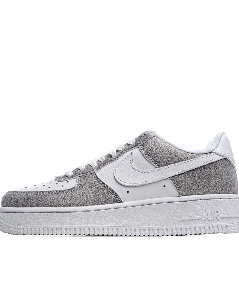 Nike Air Force 1 Low-Top Sneakers