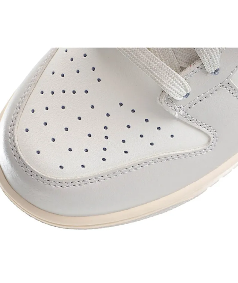 Nike Dunk LOW "Light Bone" White Grey