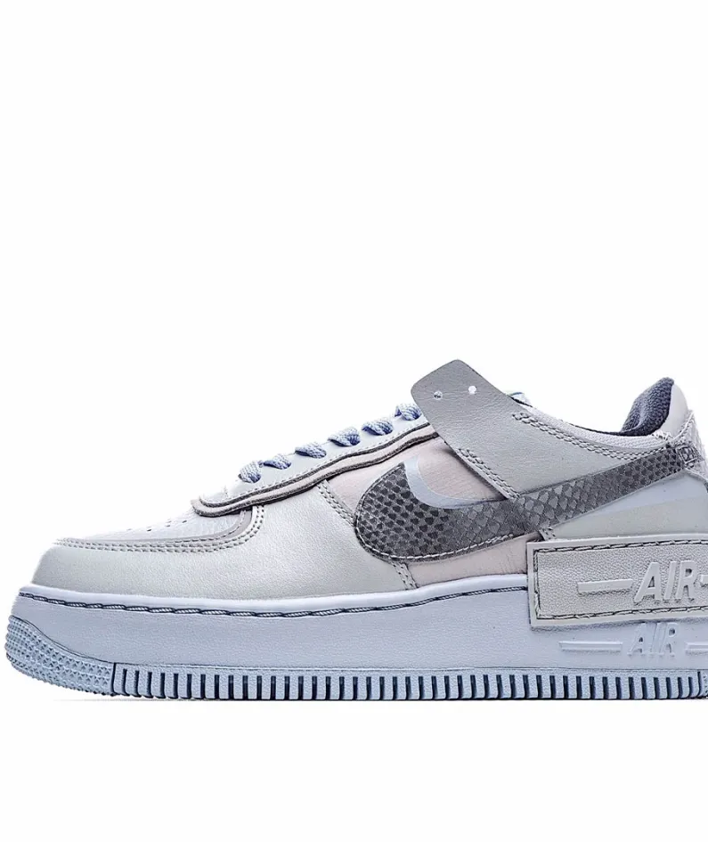 Nike WMNS Air Force 1 Shadow Low-Top Sneakers