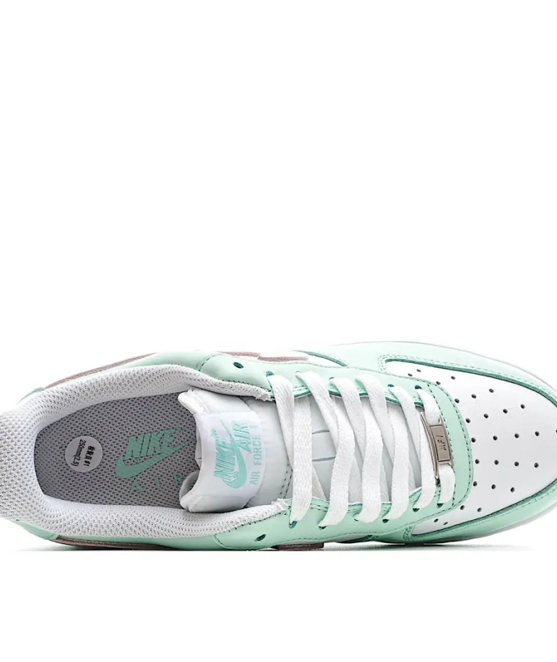 Nike Air Force 1 07 White and Green Low Top