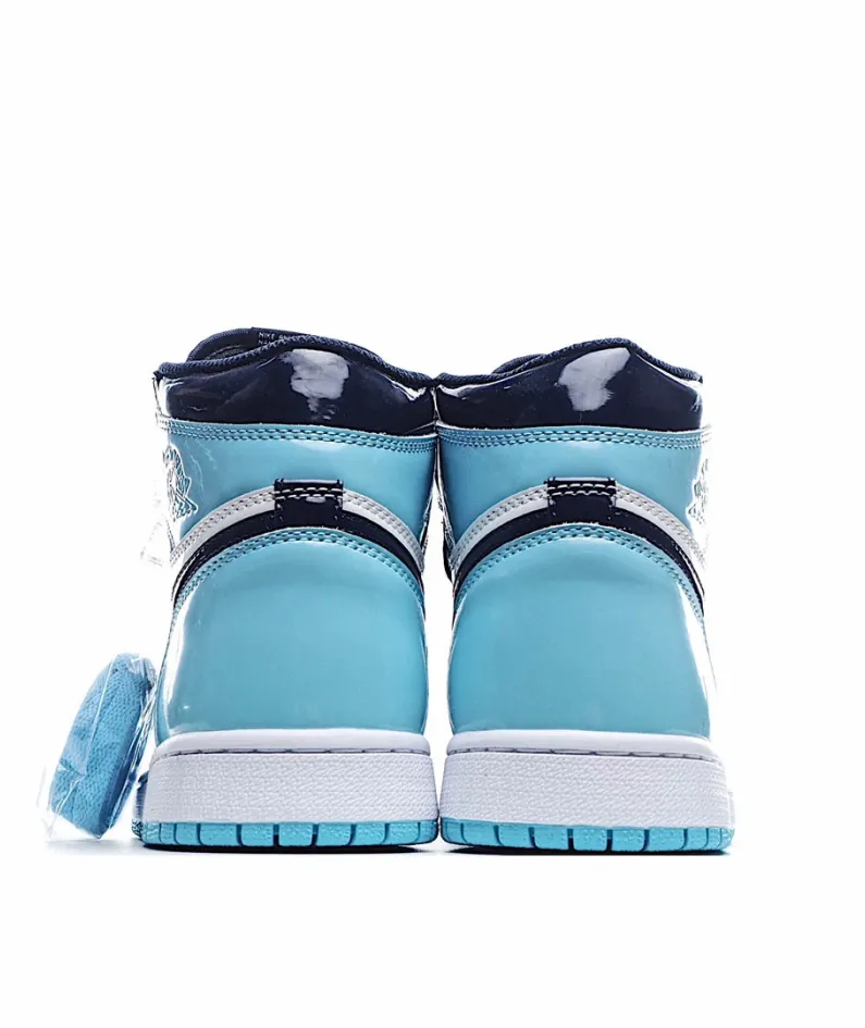 Wmns Air Jordan 1 Retro High OG 'Blue Chill'