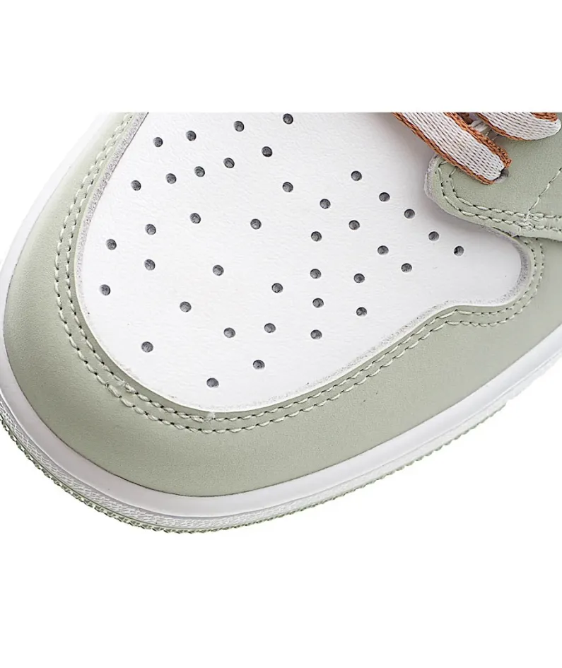 Wmns Air Jordan 1 Retro High OG 'Seafoam'