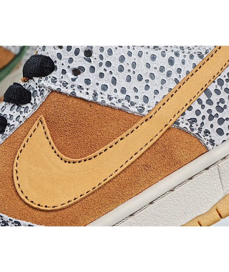 Nike SB Dunk Low “Safari” 