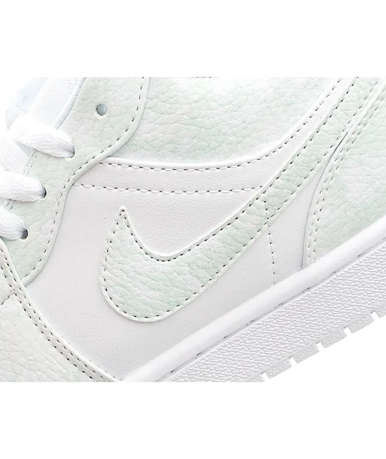 Air Jordan 1 Low Low Basketball Shoes