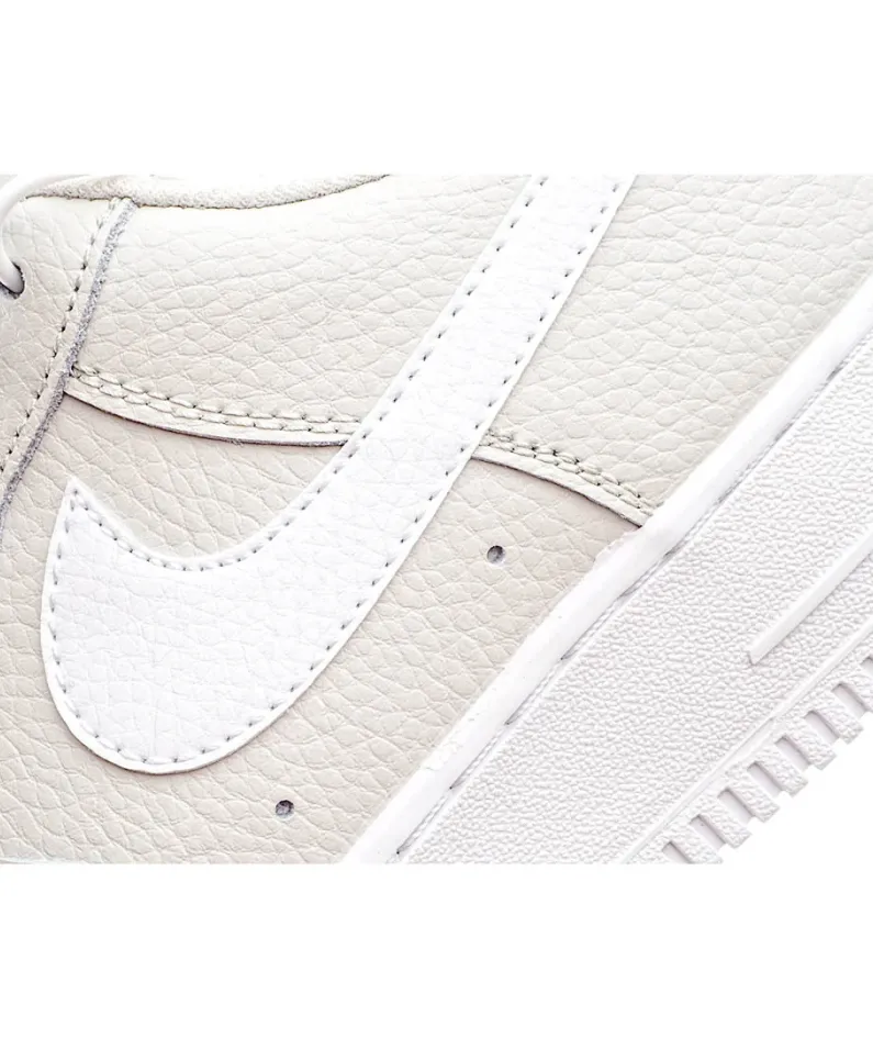 Nike Air Force 1'07 LowBlack/White Low Top Sneakers