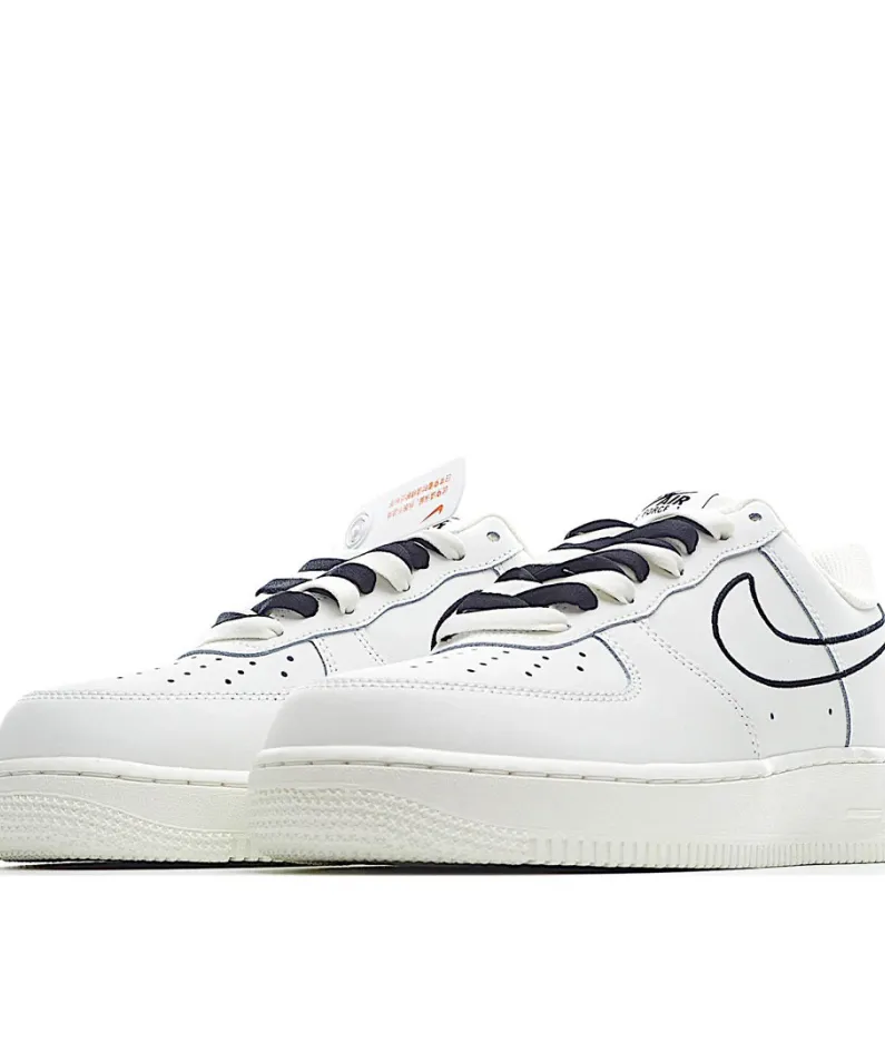 Nike Air Force 1 07 Beige