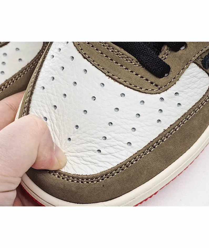 Nike Air Force 1 Mid Brown Sneakers
