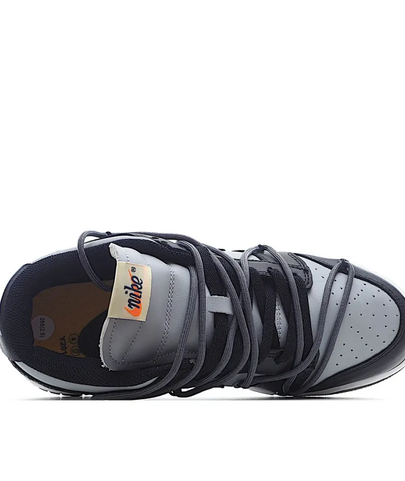 Nike SB Dunk Low Top Sneakers