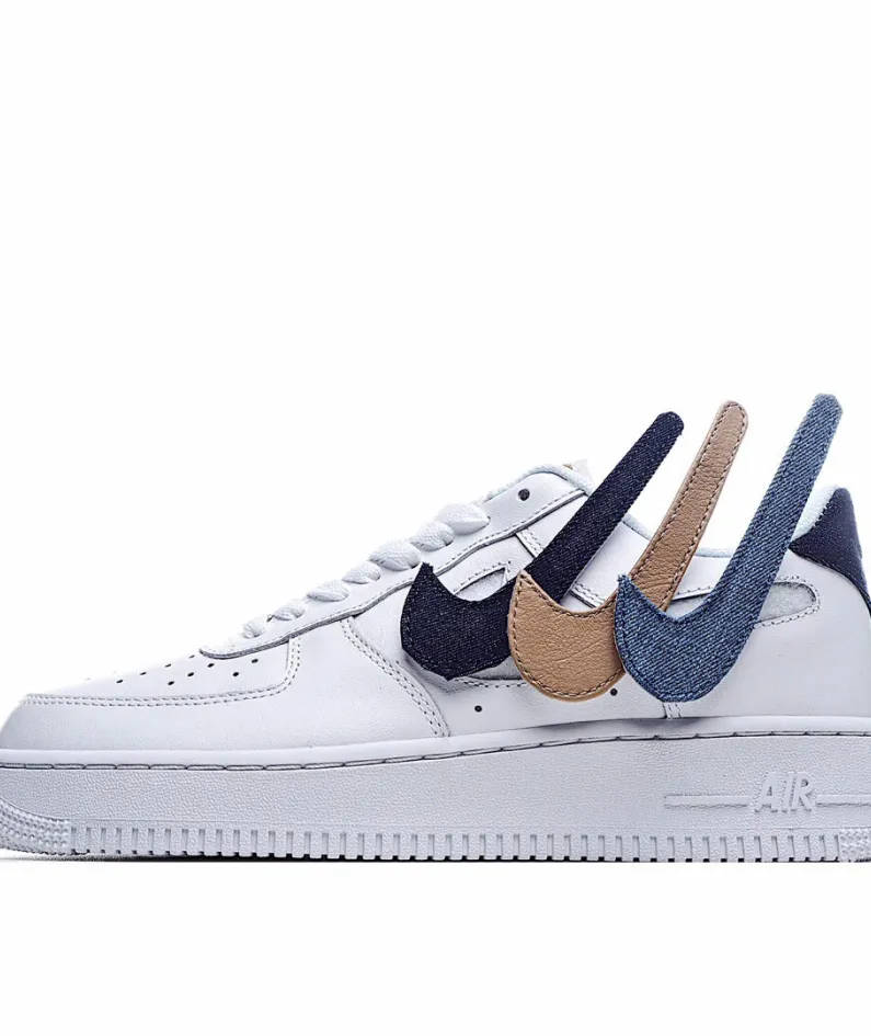 Nike Air Force 1 07 LV8 Sneakers