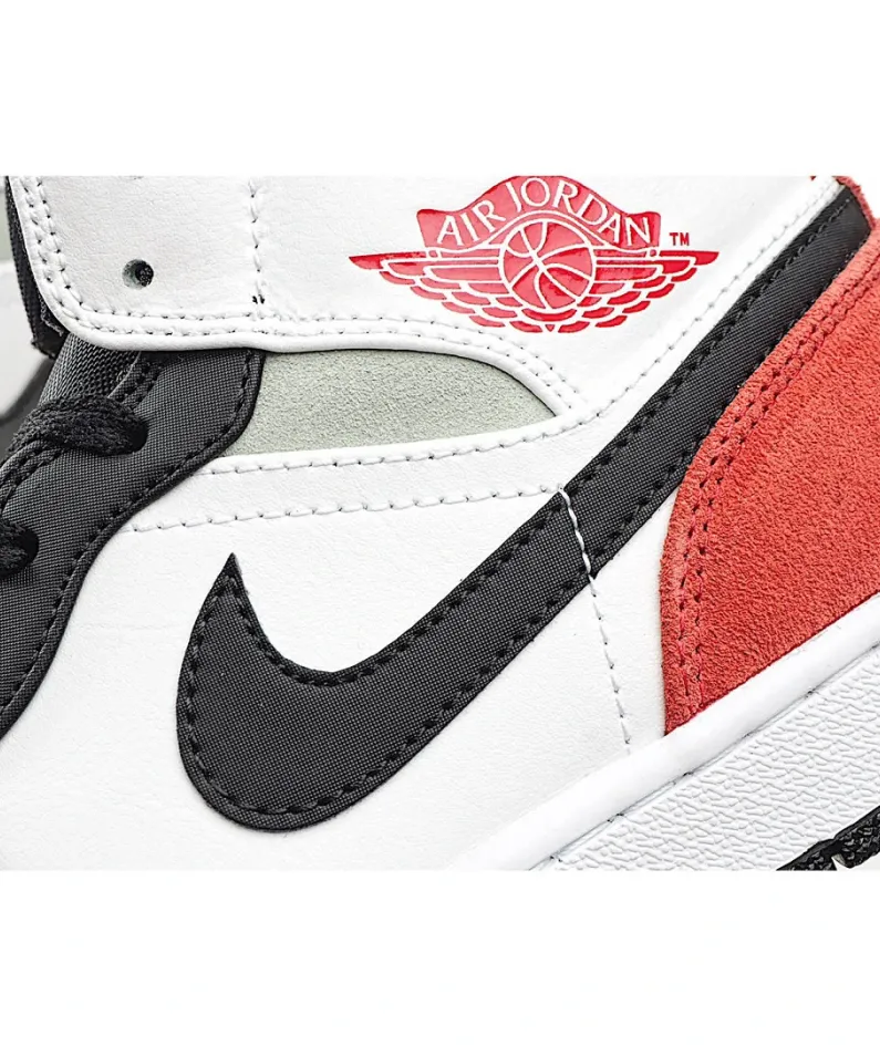 Air Jordan 1 MiD 