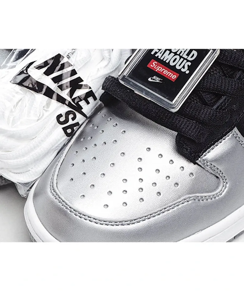 Nike Supreme X Dunk SB Low   黑银