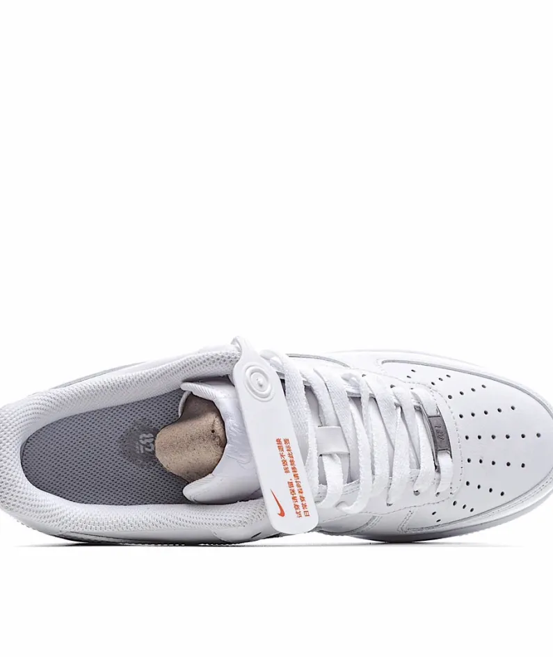 Nike Air Force 107 Low Top Sneakers