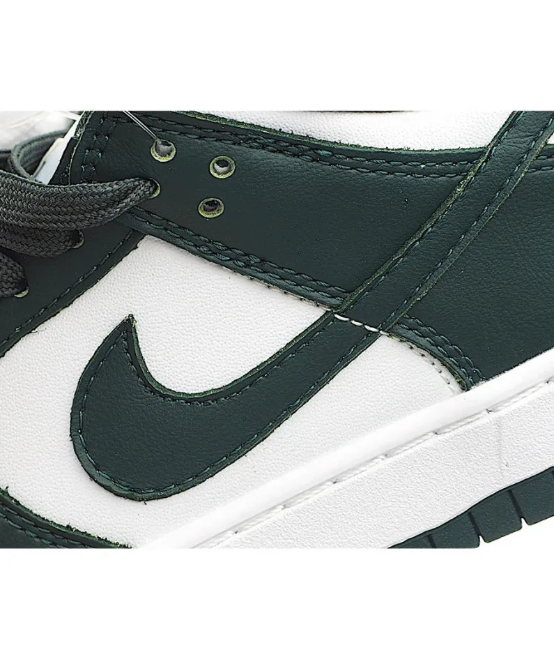 Nike SB Dunk Low Team Green Green Backboard Shoes