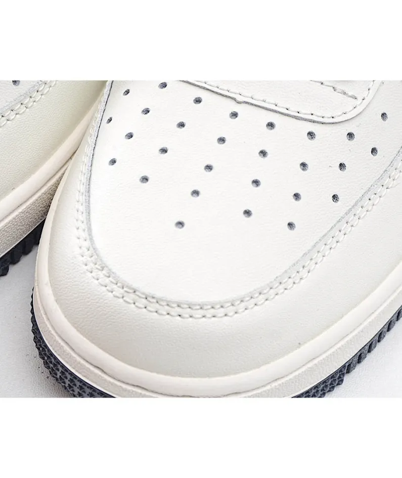 Nike Air Force 1 Mid-Top Sneakers