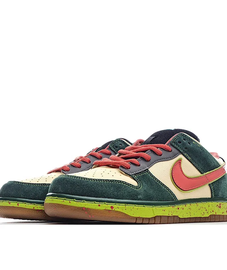 Nike Dunk SB Low Bucks 